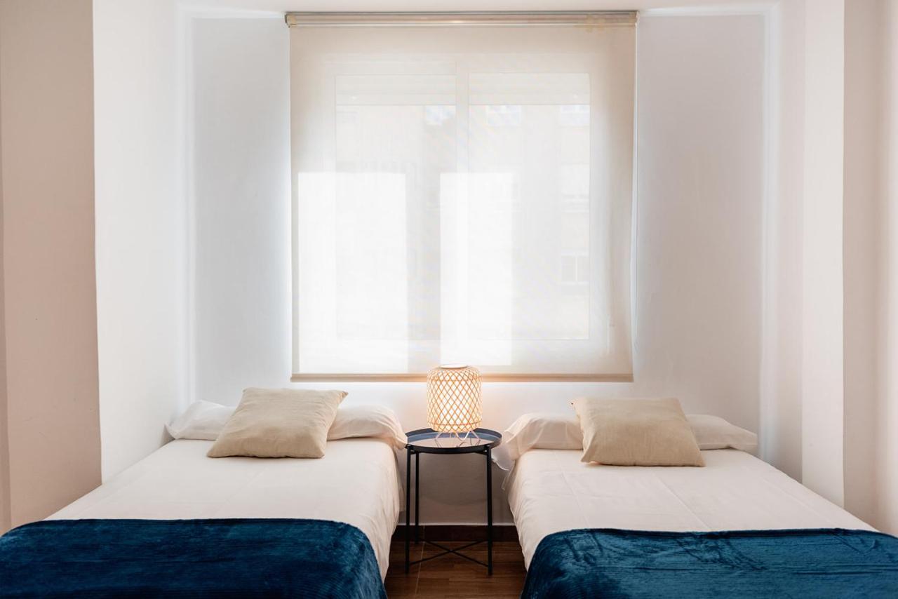 Apartamentos Fv Flats Valencia - Mestalla 7 エクステリア 写真